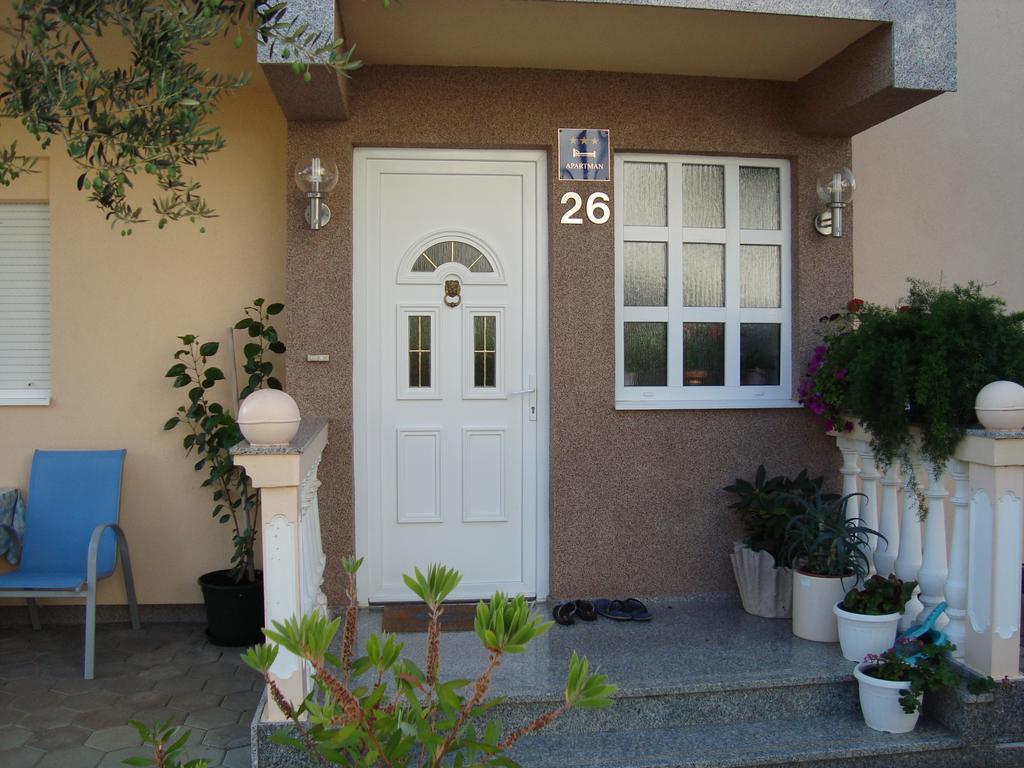 Apartments Kata Biograd Na Moru Exterior photo